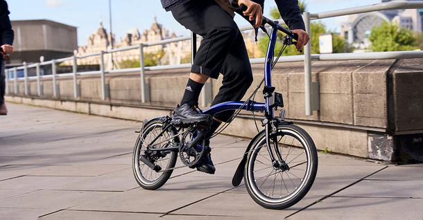 Quel que soit votre choix, le vélo pliant reste le champion des petits espaces !