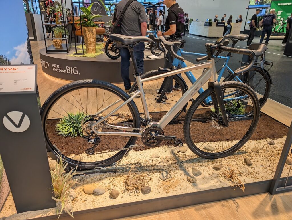 Vélo gravel électrique Stryva de Velo de Ville avec cintre course