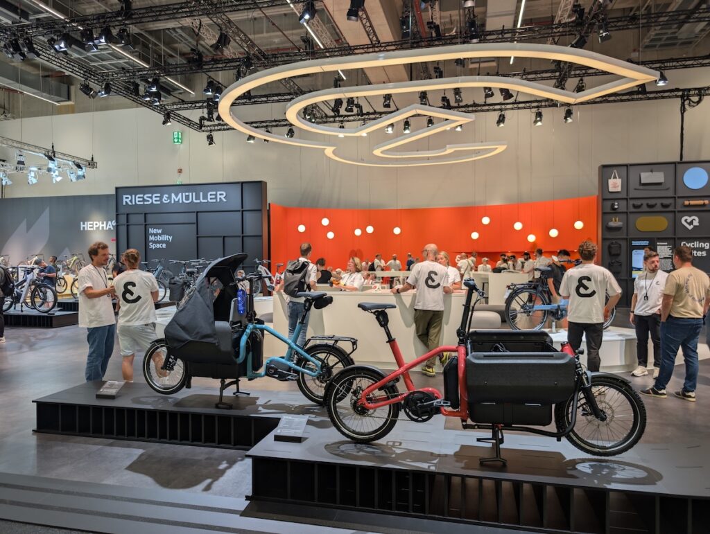 Stand de la marque Riese & Muller à l'Eurobike 2025