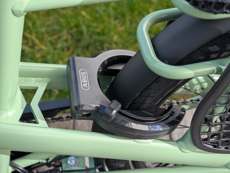 Le Jean Fourche propose un antivol de roue en option