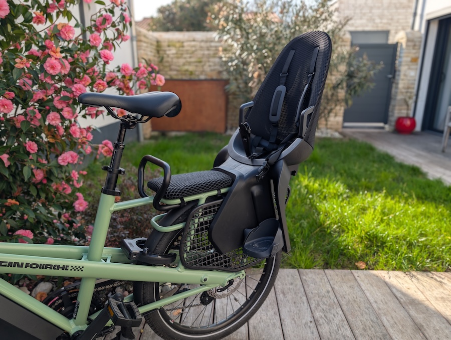 Jean Fourche Jean II avec siège enfant - configuration VTC et panier avant