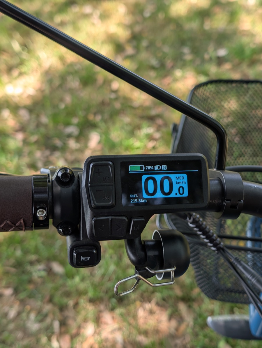 Display GAYA L'Incroyable affichant niveau batterie mode d'assistance et distance