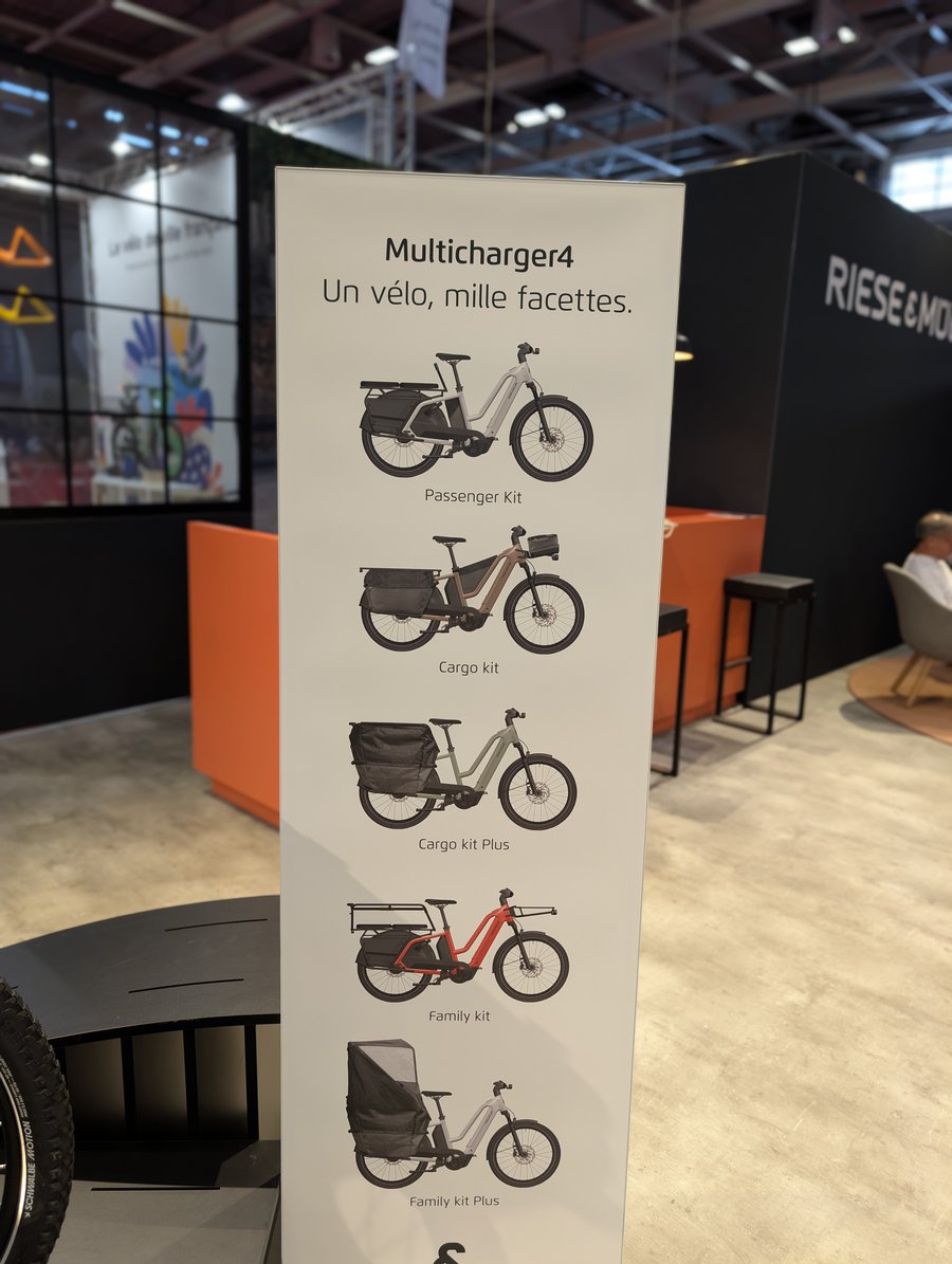 Poster des kits modulables du Riese & Müller Multicharger 4 : passager, cargo, famille
