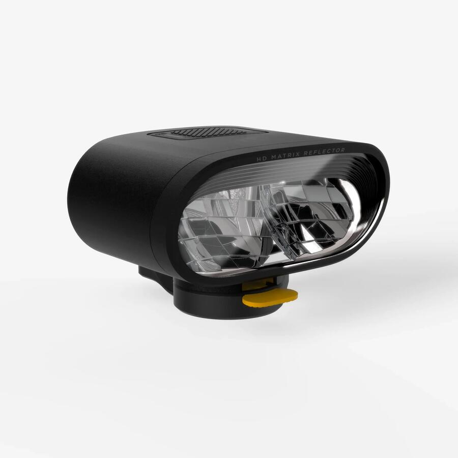 Feu avant vélo Decathlon FL930 : phare noir large à double optique avec fixation quart de tour